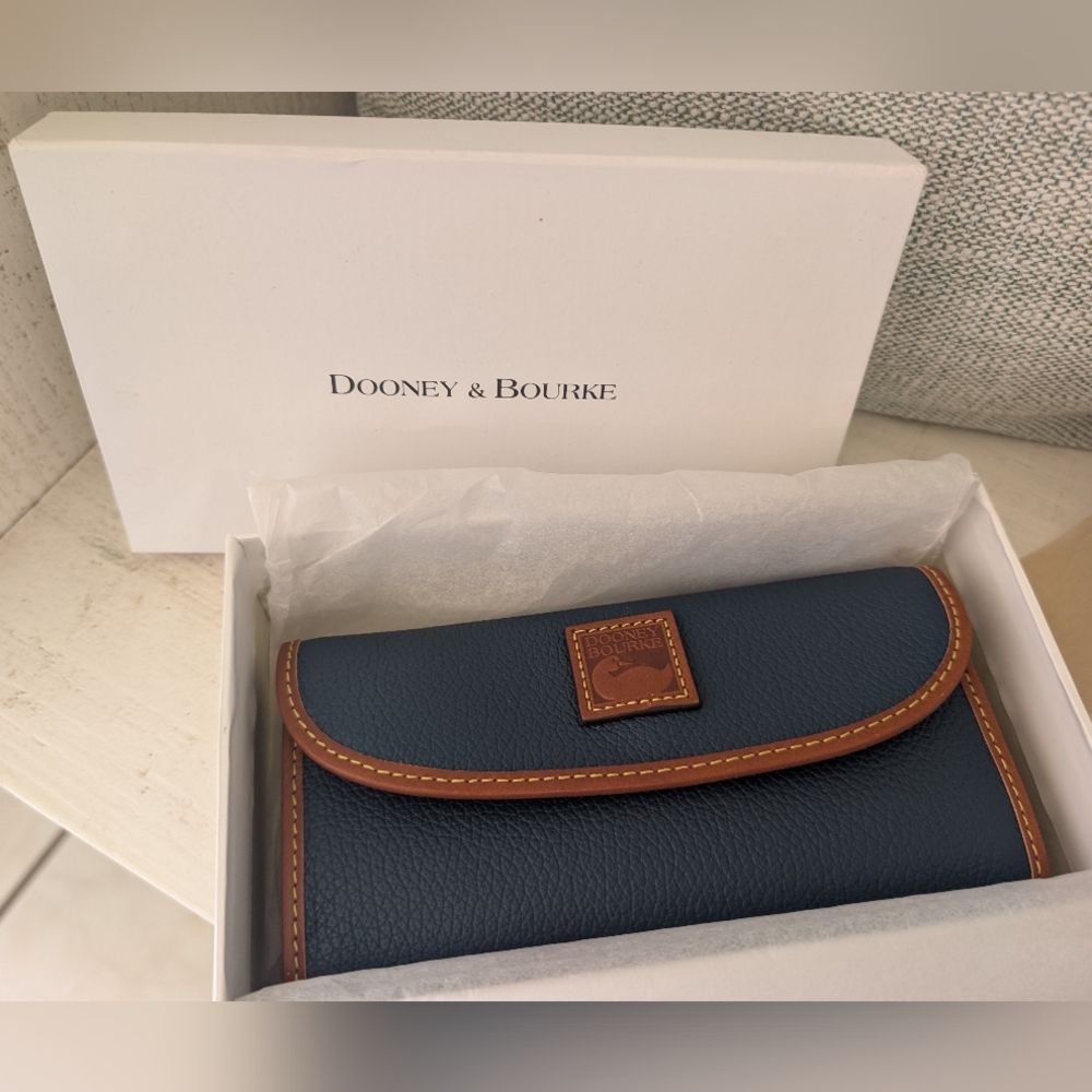 Dooney & Bourke Blue Leather Wallet New With Tags